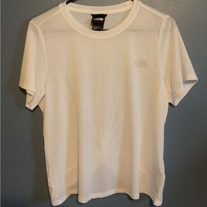 Women’s North Face shirt